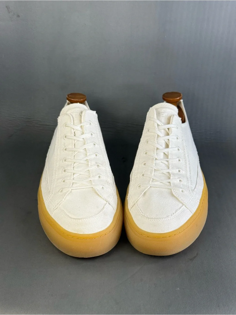 Nothing New Men's Kicks Canvas Sneaker Off-White Gum Sole size 13